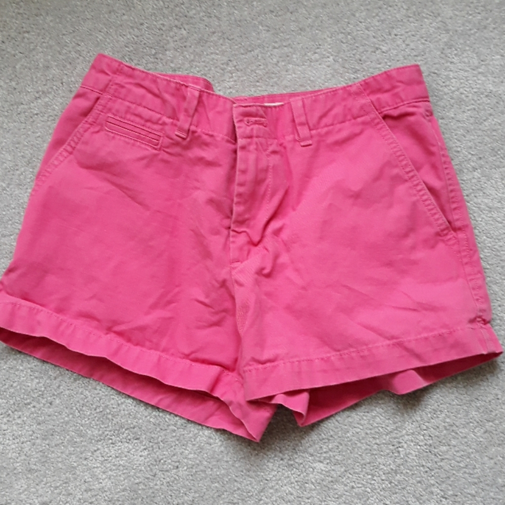 PINK GAP SHORTS